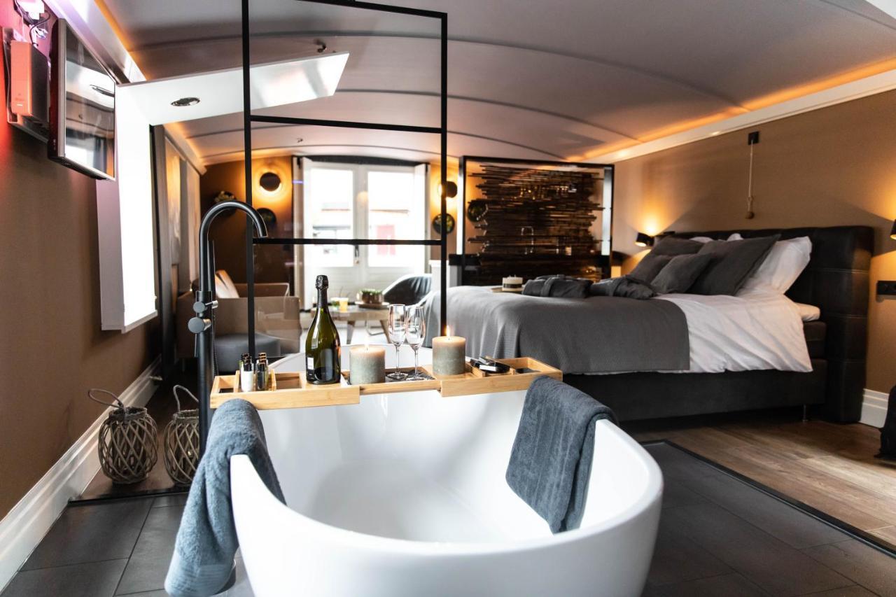 Отель Wellnessboat De Michiel De Ruyter Гронинген Экстерьер фото